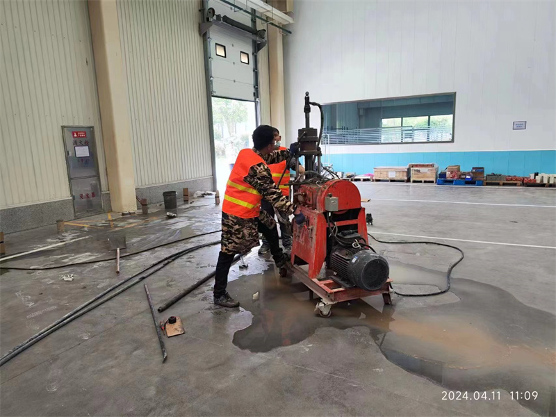 卫滨厂房地面下沉塌陷注浆加固施工